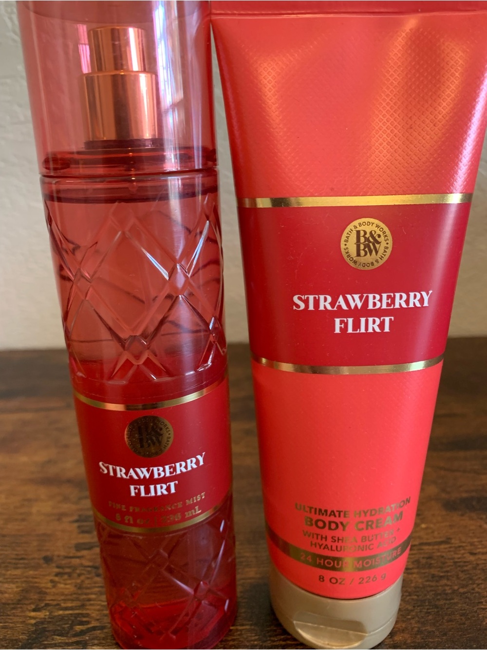 Bath & Body Works Strawberry Flirt Mist & Body Cream